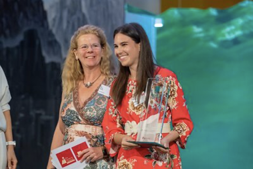 Dr. Alice Martin (Co-Founderin dermanostic) bei der Preisverleihung